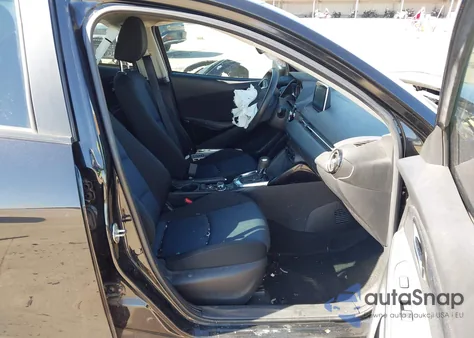 2017 Toyota Yaris Ia из США, поврежденный, VIN 3MYDLBYV4HY166965